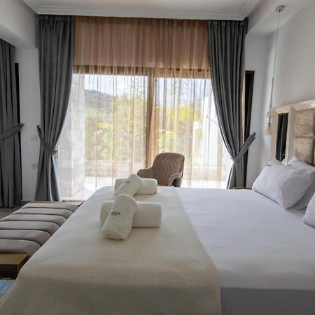 Beach Walk Luxury Suites Amoudara  Buitenkant foto