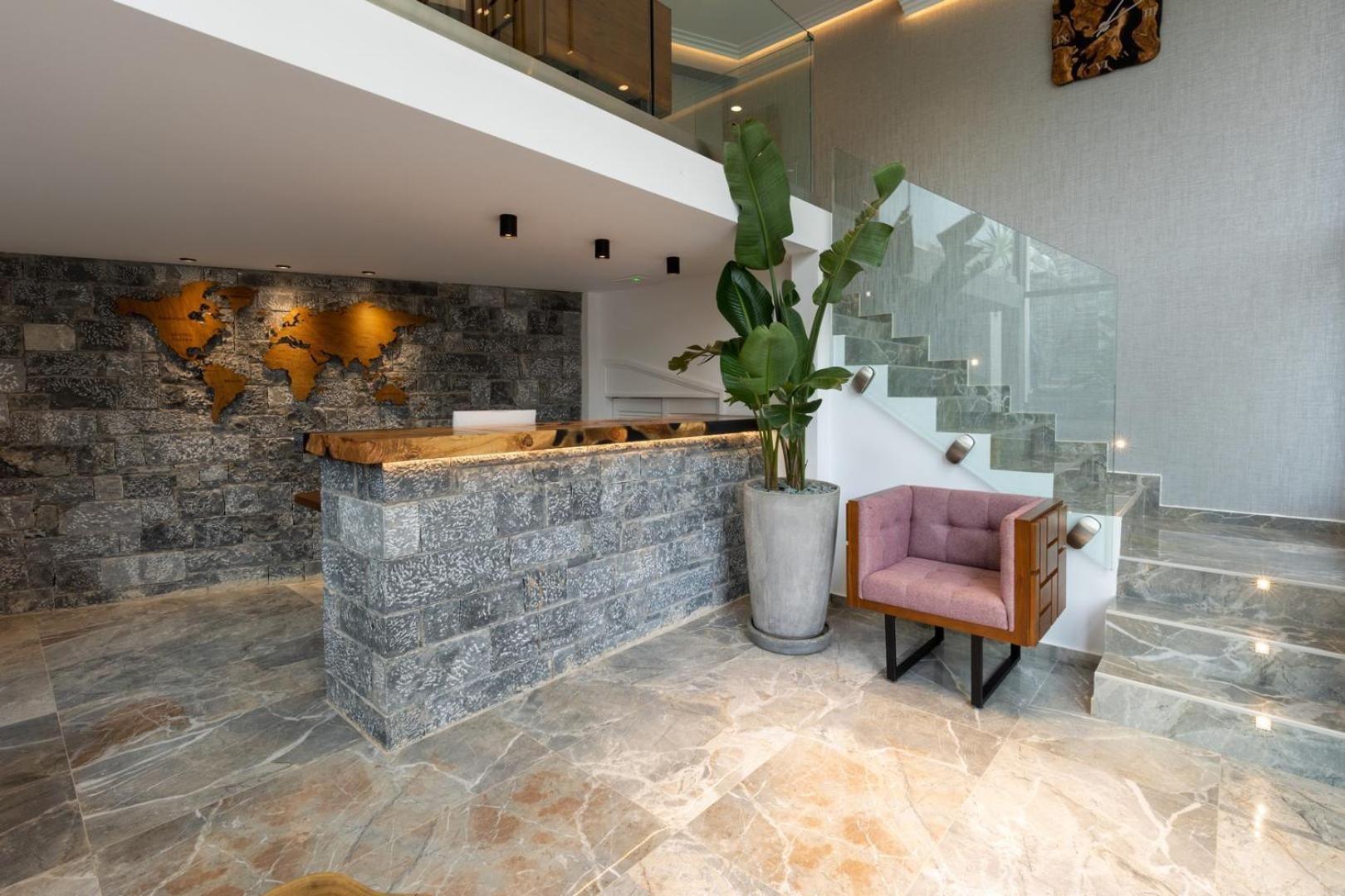 Beach Walk Luxury Suites Amoudara  Buitenkant foto